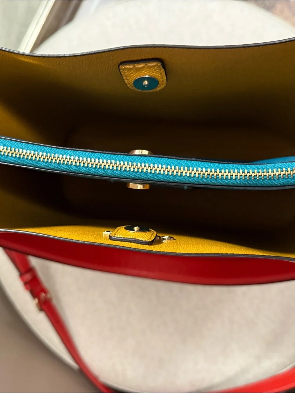 Coach Mollie Bucket Bag Miami Red Pebbled Leather Crossbody Shoulder CA214
